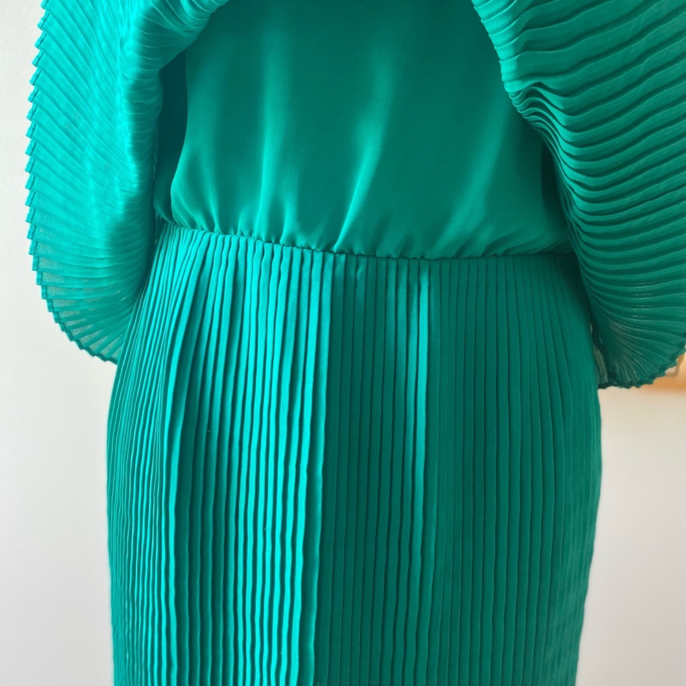 Parker Emerald Green Pleated Layered Mini Dress size XS - Picture 9 of 16